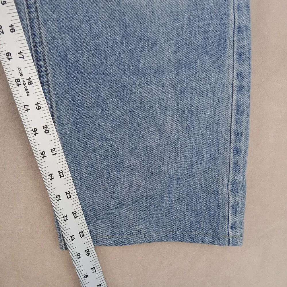Old Navy 36x32 Mens Jeans Light‎ Wash **Actual 35x26 ** FLAWS